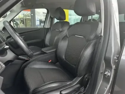 Photo 9 Renault Grand Scenic (4) Bose Edition TCe 160 EDC GPF
