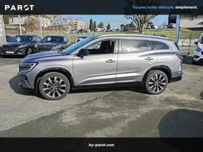 Photo 23 Renault Espace VI E-Tech hybrid 200 Techno