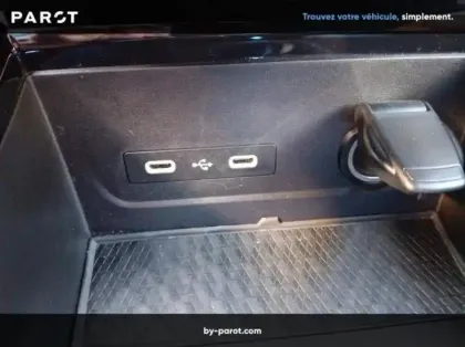 Photo 21 Renault Espace VI E-Tech hybrid 200 Techno