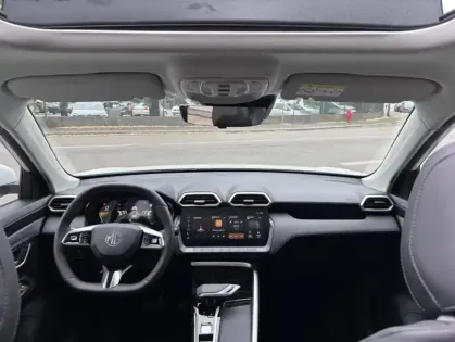 Photo 10 Mg ZS HYBRID+ LUXURY
