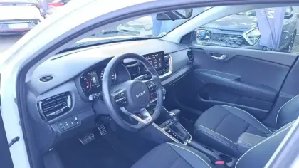 Photo 22 Kia Stonic  1.0 T-GDi 120 ch MHEV DCT7