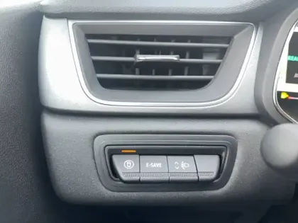 Photo 41 Renault Captur  E-Tech full hybrid 160 ch