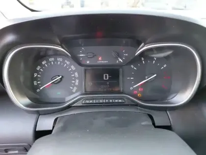 Photo 9 Citroën C3 Aircross  PureTech 110 S&S BVM6