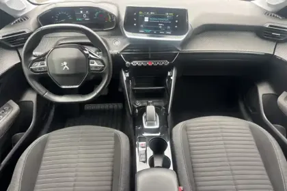 Photo 11 Peugeot 208  Electrique 50 kWh 136ch