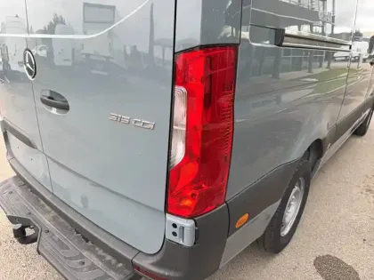Photo 10 Mercedes Sprinter  FGN 315 CDI 37 3.5T RWD 9G-TRONIC