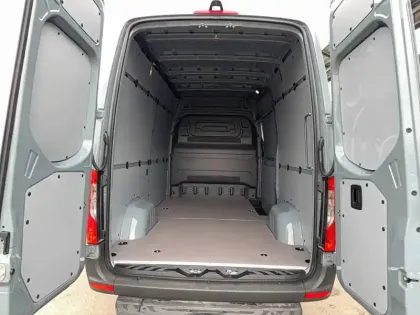 Photo 12 Mercedes Sprinter  FGN 315 CDI 37 3.5T RWD 9G-TRONIC