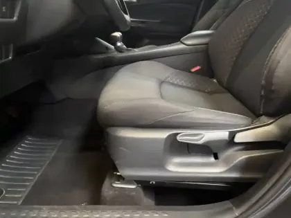 Photo 12 Toyota C-HR  Hybride 1.8L