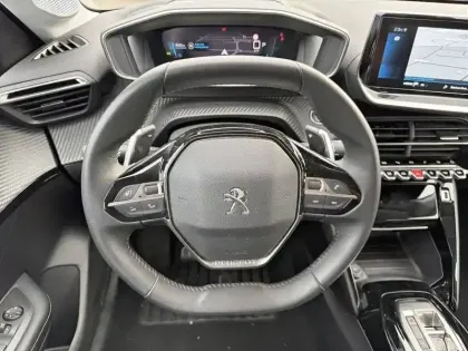 Photo 15 Peugeot 208  PureTech 100 S&S EAT8