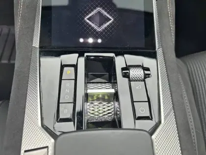 Photo 13 DS DS 4  Hybride E-Tense 225 EAT8