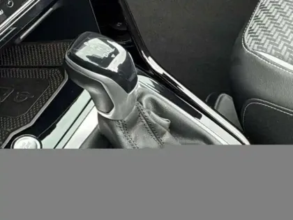 Photo 8 Volkswagen T-roc Cabriolet 1.5 TSI EVO 150 Start/Stop DSG7 R-Line