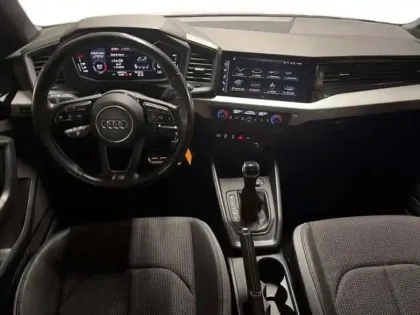 Photo 17 Audi A1 35 TFSI 150 ch S tronic 7 S line