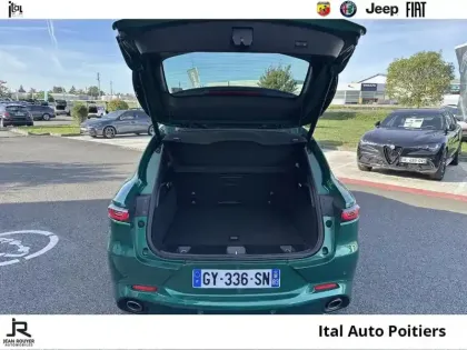 Photo 5 Alfa Romeo Tonale  1.3 PHEV 280ch Tributo Italiano AT6 e-Q4