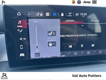 Photo 11 Alfa Romeo Tonale  1.3 PHEV 280ch Tributo Italiano AT6 e-Q4