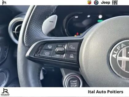 Photo 13 Alfa Romeo Tonale  1.3 PHEV 280ch Tributo Italiano AT6 e-Q4