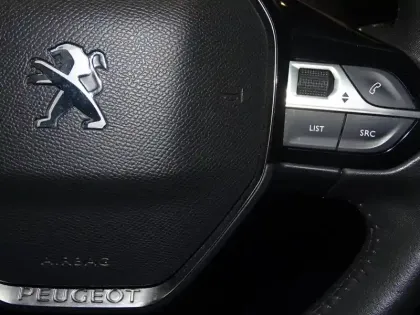 Photo 13 Peugeot 208  1.2 PureTech 100ch S&S Style