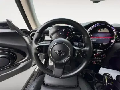 Photo 5 Mini Mini  Cooper 136ch  Edition Camden BVA7