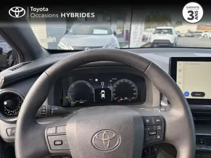 Photo 12 Toyota C-HR  2.0 Hybride 200ch Design MY25