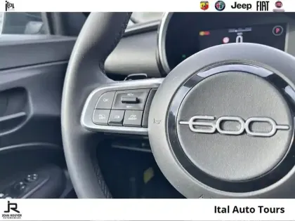 Photo 12 Fiat 600  1.2 Hybrid Turbo 110ch Pop eDCT6