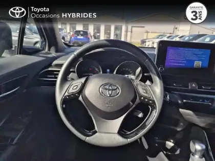 Photo 8 Toyota C-HR  2.0 Hybride 184ch Design Ultimate E-CVT