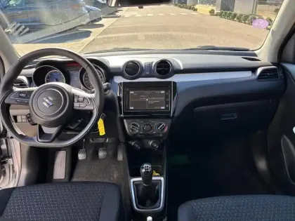 Photo 10 Suzuki Swift  1.2 Dualjet Hybrid 83ch Privilège