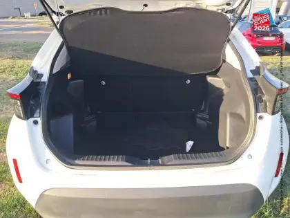 Photo 13 Toyota Yaris  Cross 116h Dynamic MC24
