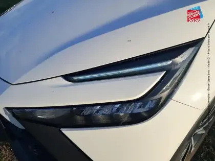 Photo 12 Toyota C-HR  2.0 Hybride 200ch Design MY25
