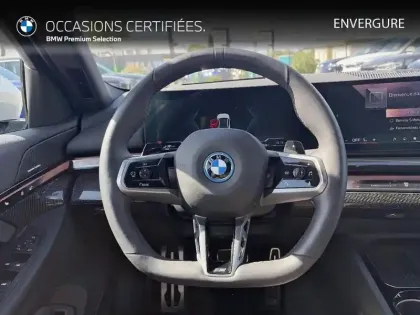 Photo 5 BMW Serie 5 Série 5 550e 489ch M Sport xDrive
