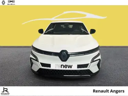 Photo 8 Renault Megane  E-Tech Electric 130ch Equilibre autonomie urbaine -24
