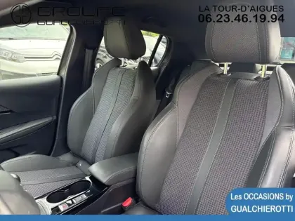 Photo 8 Peugeot 208  1.2 PureTech 100ch S&S GT