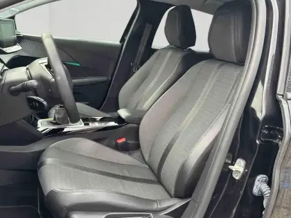 Photo 10 Peugeot 208  1.2 PureTech 100ch S&S Allure