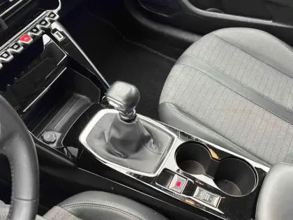 Photo 13 Peugeot 208  1.2 PureTech 100ch S&S Allure