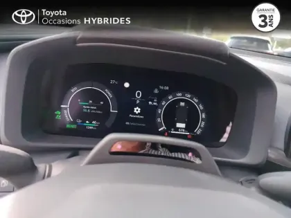Photo 13 Toyota C-HR  2.0 Hybride Rechargeable 225ch Graphic MY26