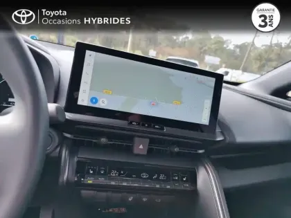 Photo 14 Toyota C-HR  2.0 Hybride Rechargeable 225ch Graphic MY26