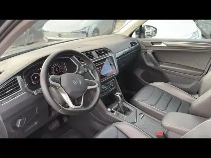 Photo 5 Volkswagen Tiguan  1.4 eHybrid 245ch Elegance Exclusive DSG6