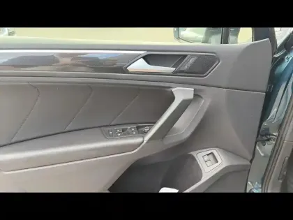 Photo 6 Volkswagen Tiguan  1.4 eHybrid 245ch Elegance Exclusive DSG6