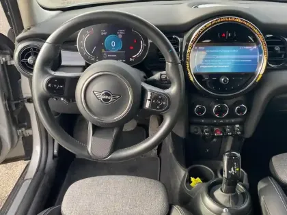 Photo 5 Mini Mini  5 Portes Cooper 136ch  Essential BVA7