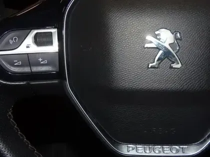 Photo 13 Peugeot 3008  1.2 PureTech 130ch S&S GT Line