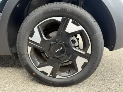 Photo 8 Kia Stonic  1.0 T-GDi 115ch MHEV Active