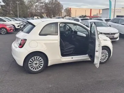 Photo 7 Fiat 500  e 95ch MY23 BERLINE 23.8 KWH