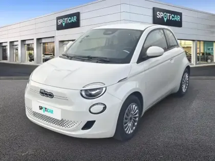 Photo 48 Fiat 500  e 95ch MY23 BERLINE 23.8 KWH