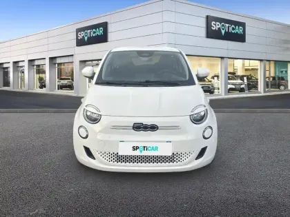 Photo 73 Fiat 500  e 95ch MY23 BERLINE 23.8 KWH