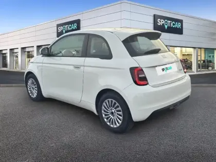 Photo 17 Fiat 500  e 95ch MY23 BERLINE 23.8 KWH