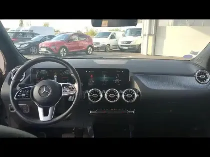 Photo 9 Mercedes GLA  250 e 160+102ch Progressive Line 8G-DCT