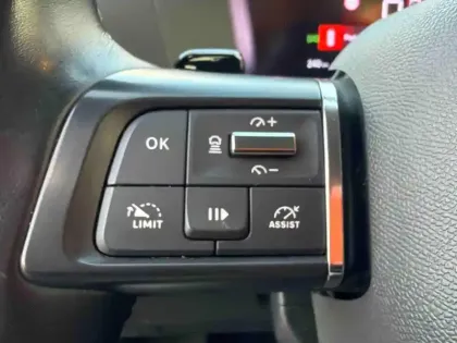 Photo 14 Citroën C4  PureTech 130ch S&S Feel EAT8