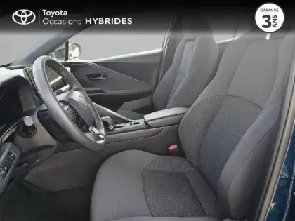 Photo 11 Toyota C-HR  1.8 Hybride 140ch Dynamic NG23
