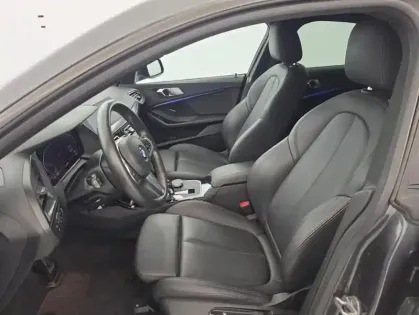 Photo 37 BMW Serie 2 218dA 150ch M Sport BVA8 Suréquipée
