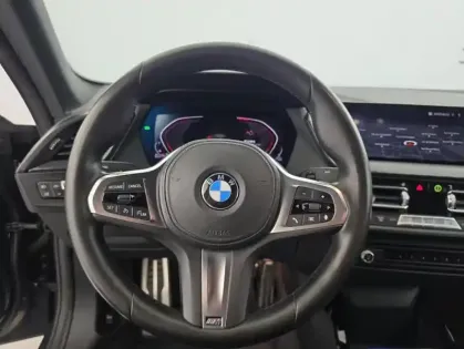 Photo 41 BMW Serie 2 218dA 150ch M Sport BVA8 Suréquipée