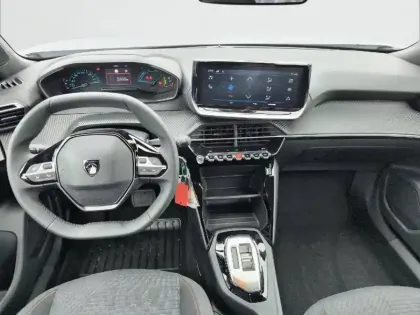 Photo 7 Peugeot 2008  Hybrid 110 ch e-DCS6
