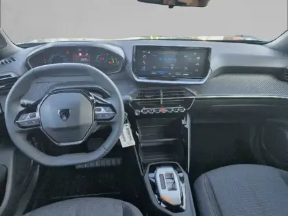 Photo 7 Peugeot 2008  Hybrid 110 ch e-DCS6