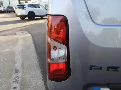 Photo 16 Peugeot Partner  CA XL DIESEL 130 CH AUT